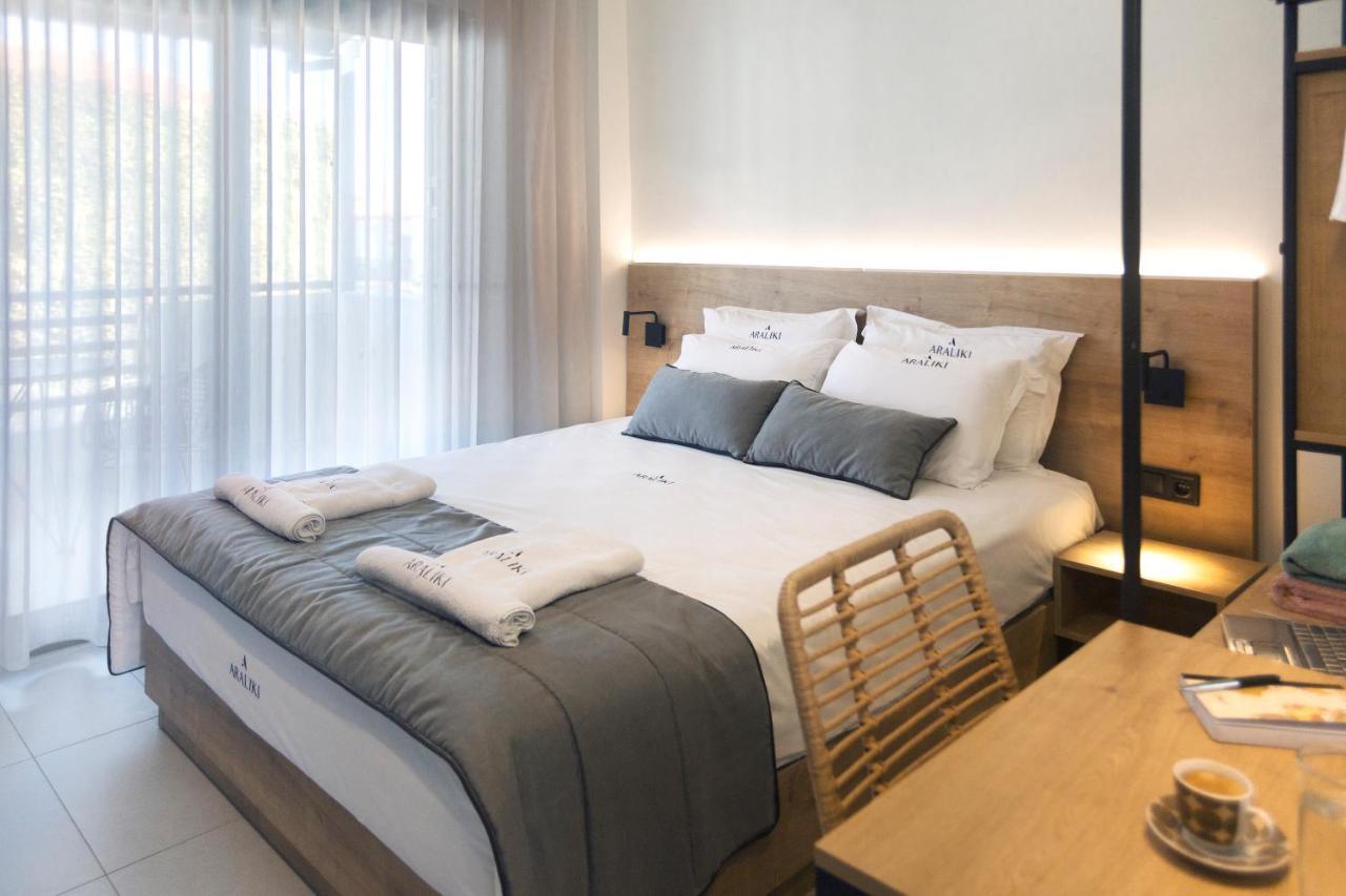 Araliki Suites Polychrono Luaran gambar